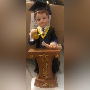 Graduate piggy bank